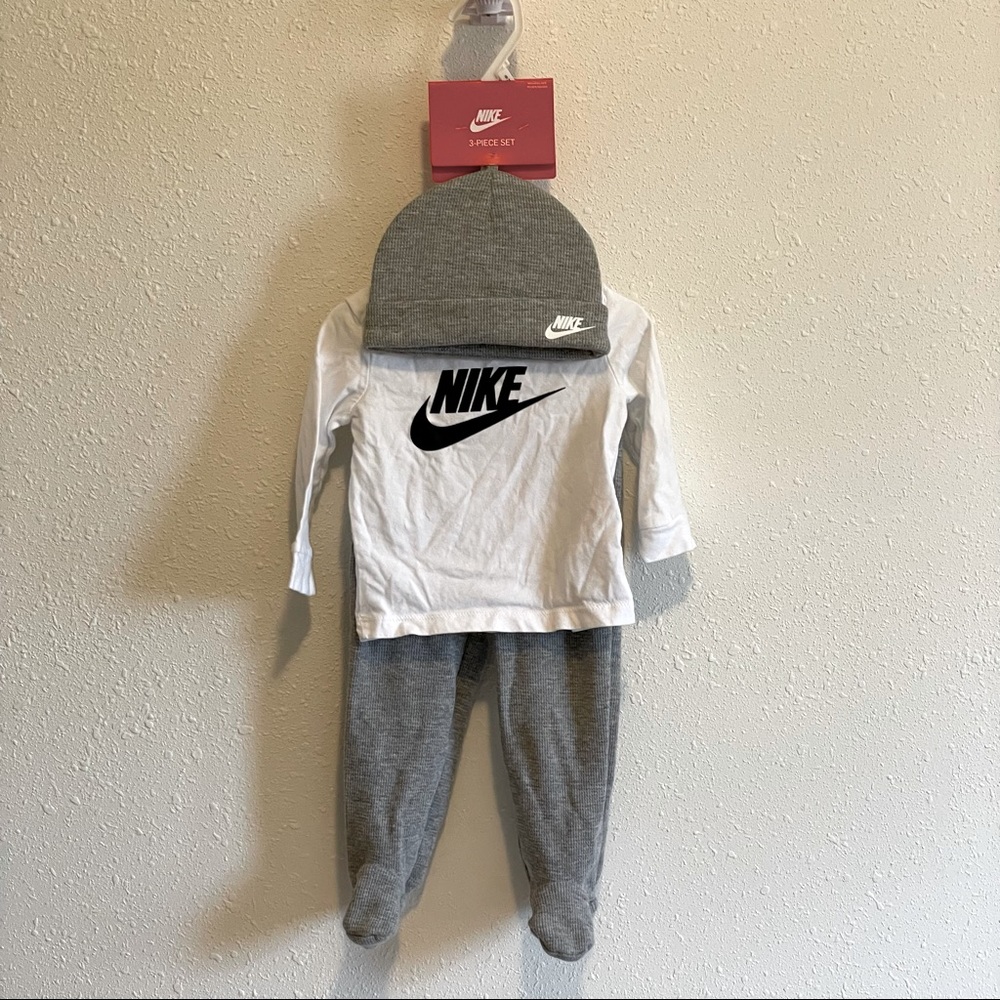 Nike 3 piece set 9 month. New